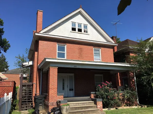 1104 8th St, Huntington, WV 25701