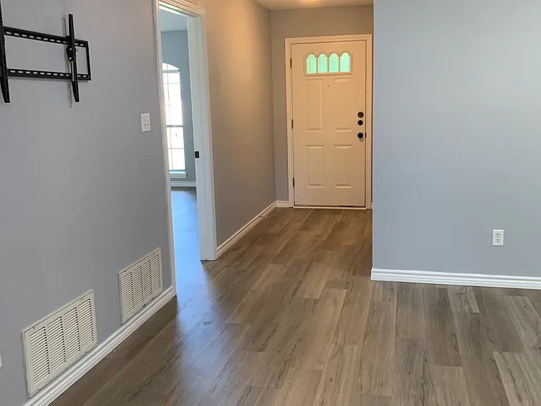 Entry Way to Living Area