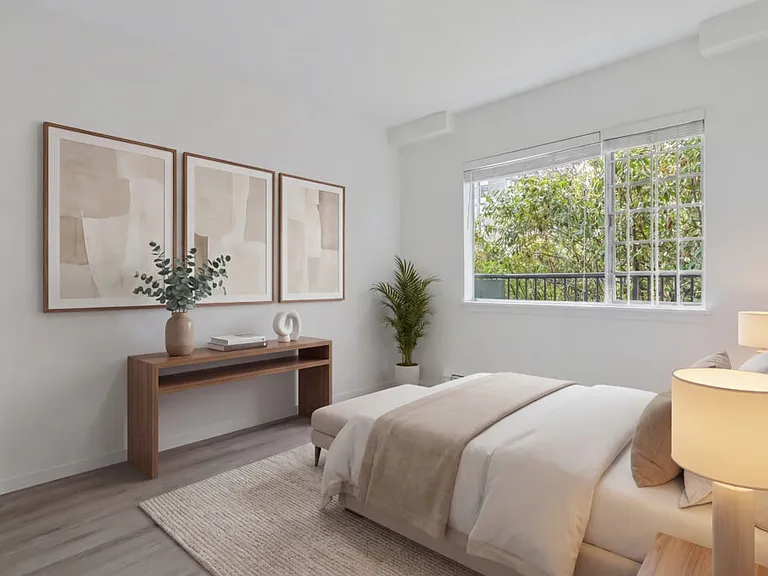1270 Burnaby St #107 — Photo 32