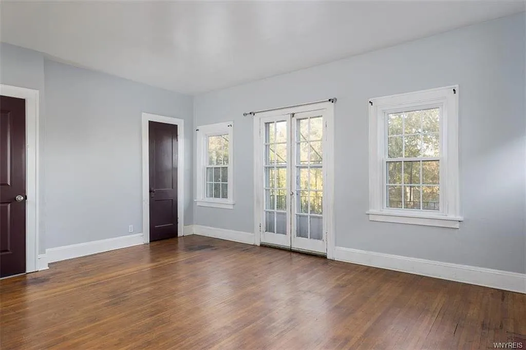 3 bed, 1500 sqft, $1,525 — Photo 1