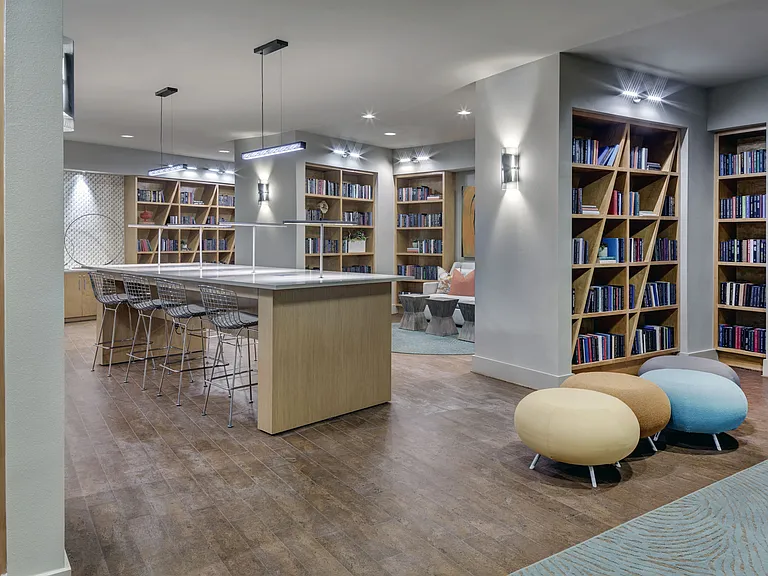 The Belvedere at Springwoods Village Apartments — Photo 15