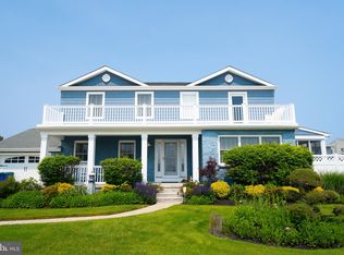 8 Sea Spray Ct, Brigantine, NJ 08203