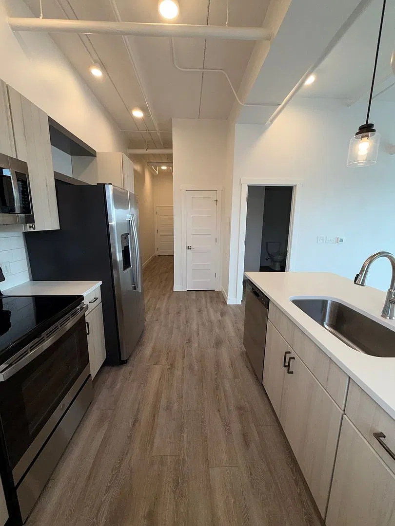 Harbor Lofts — Photo 4