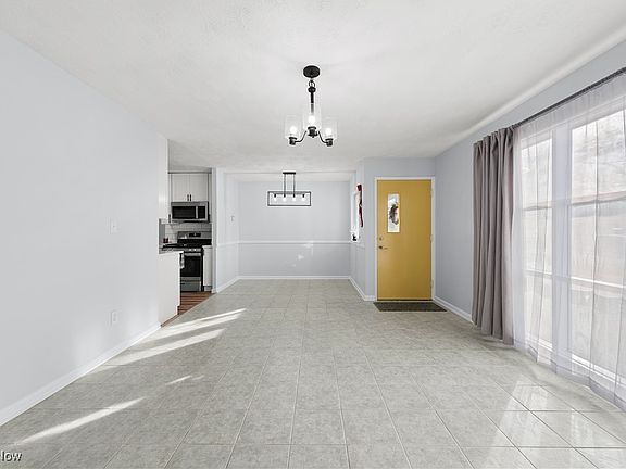 4th image of 10120 Manorford Dr