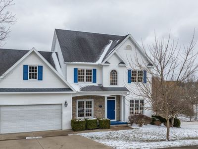 4 Dove Dr, Athens, OH, 45701