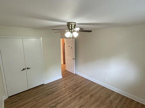 4th image of 53 Oakridge Dr #Basement