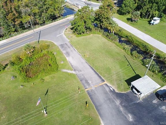 2nd image of 917 Three Sisters Springs Trl