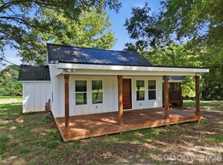 594 Rash Rd, Olin, NC 28660