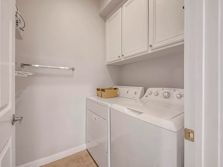 67361 N Laguna Dr — Photo 23