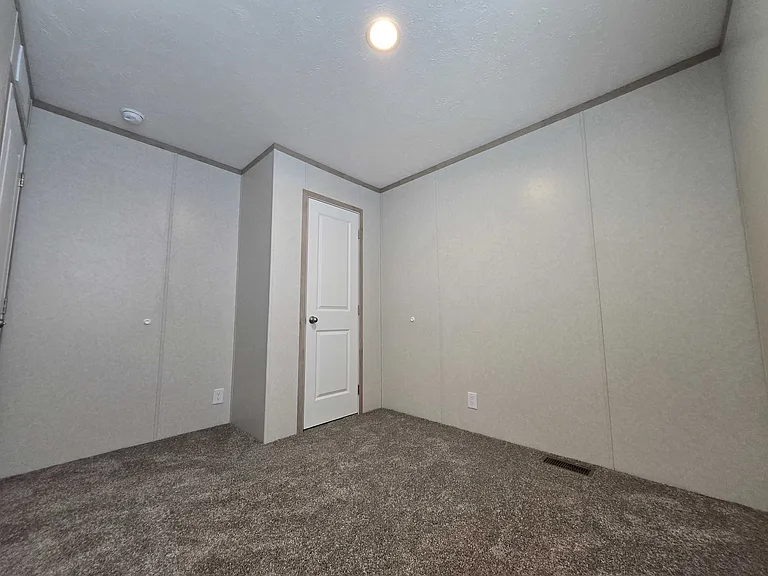 29800 Guilford Cir #209 — Photo 27