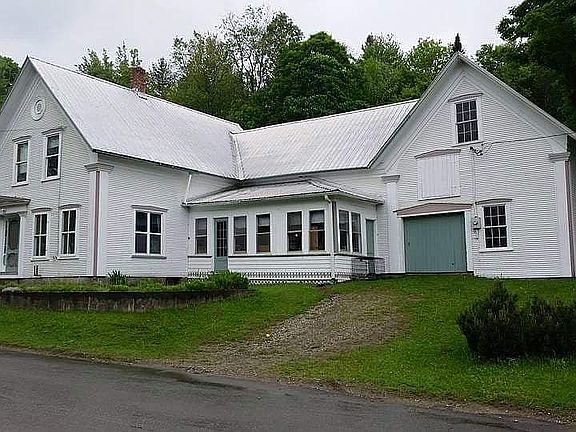 2 story attached barn