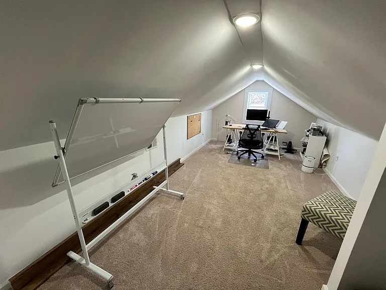Bedroom 3 (master bedroom option)