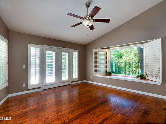 3rd image of 199 Saint Thomas Dr
