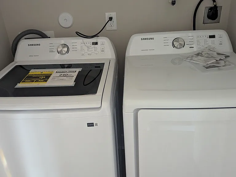 207B White Ave — Photo 11