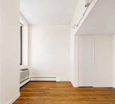 Rented by Compass | media 6