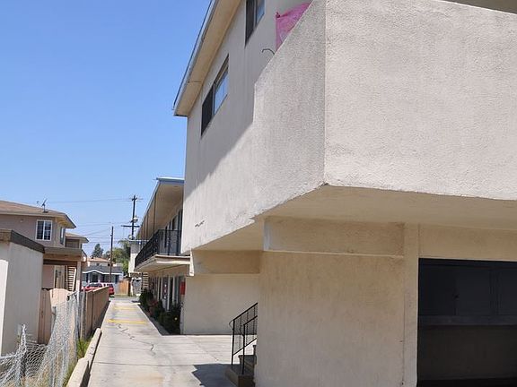5th image of 11970 Grevillea Ave APT L