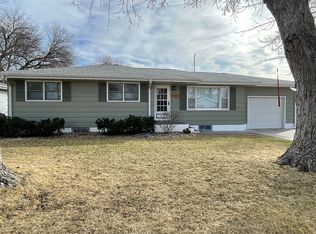 2403 W 15th St, Grand Island, NE 68803