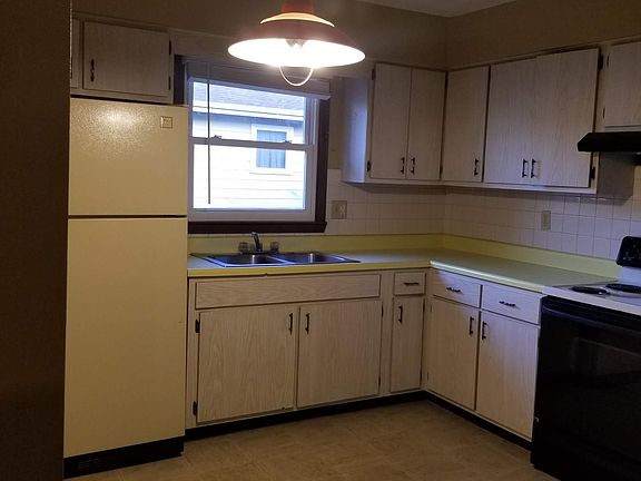 5th image of 1201 E Harding Dr APT B
