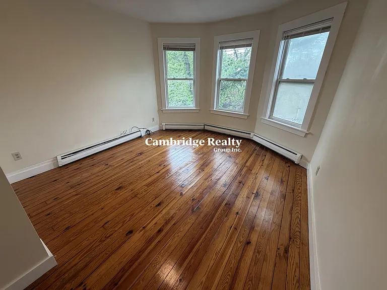 66 Pleasant St #3T — Photo 17