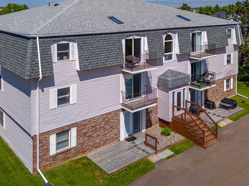 1st image of 152 Maypoint Rd #10