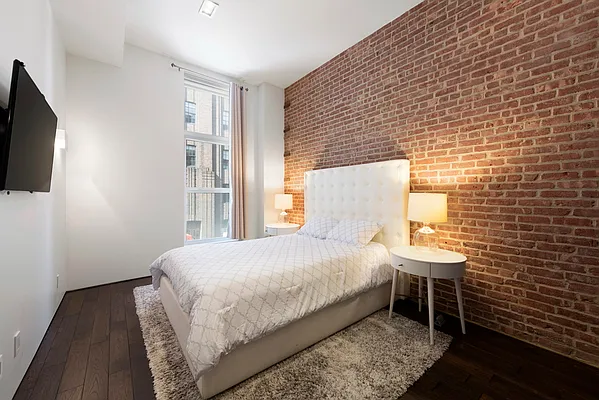 Rented by Compass | media 22