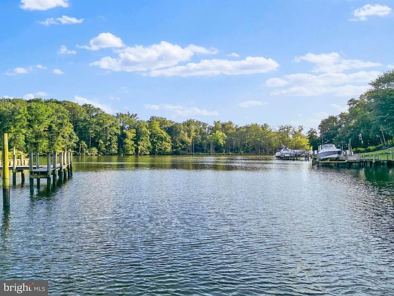 2nd image of 712 Swan Creek Rd