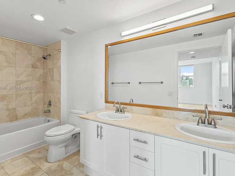 2475 Brickell Ave #2104 — Photo 16