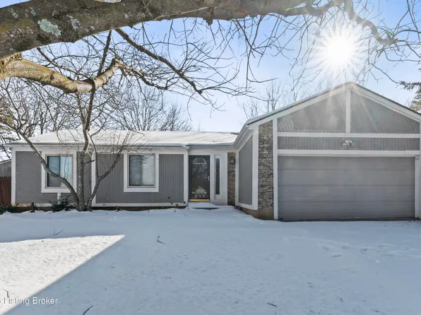 8703 Lantern Lite Pkwy, Louisville, KY 40220