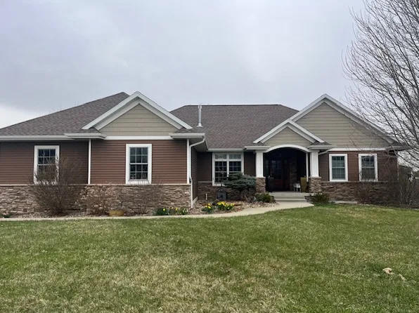 3407 Apollo St, Cedar Falls, IA 50613