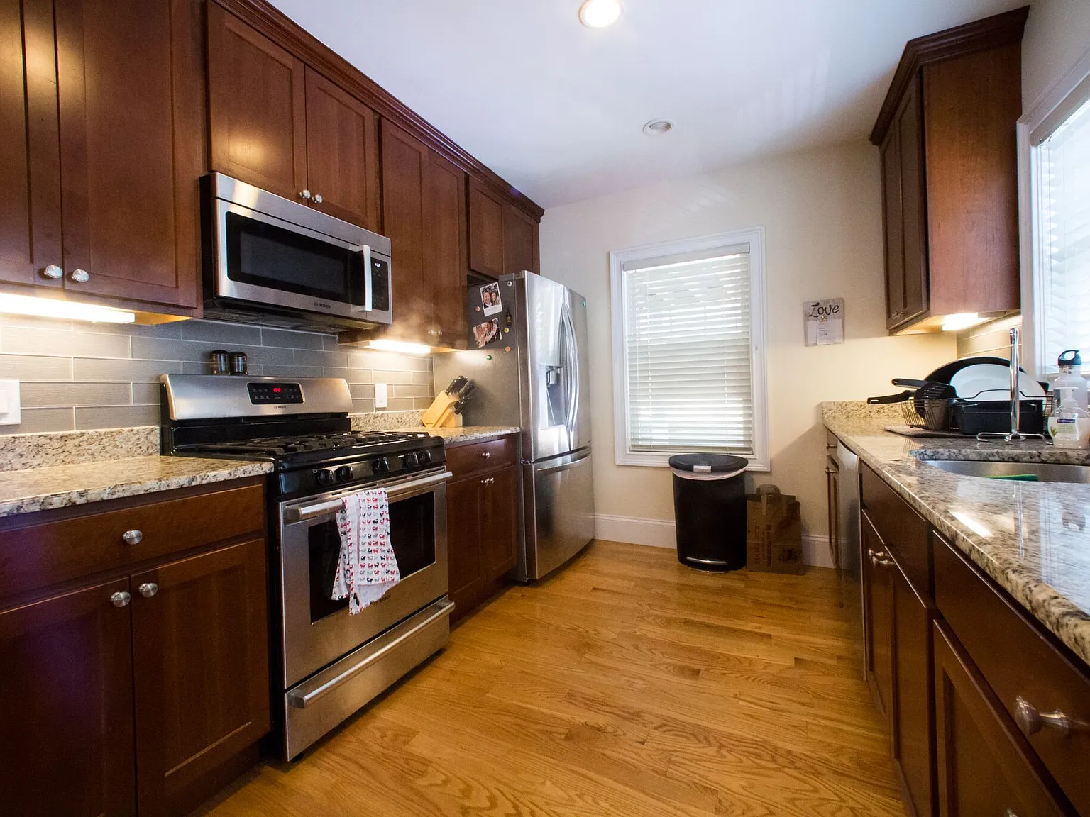 4 bed, 1700 sqft, $6,300 — Photo 1