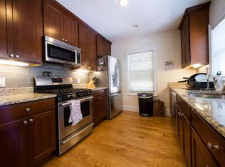 31 Beaconsfield Rd #1, Brookline, MA 02445