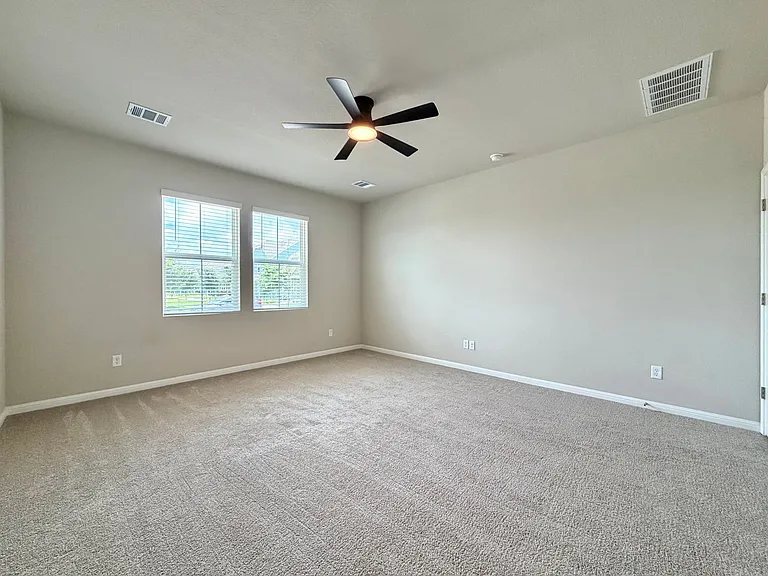 207 Cherry Blossom Ln — Photo 13