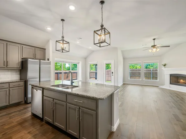 2627 Askern Ct, Grand Prairie, TX 75052