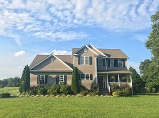 1301 W River Rd, Aylett, VA 23009