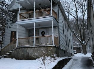 1702 State St, Hamden, CT 06517