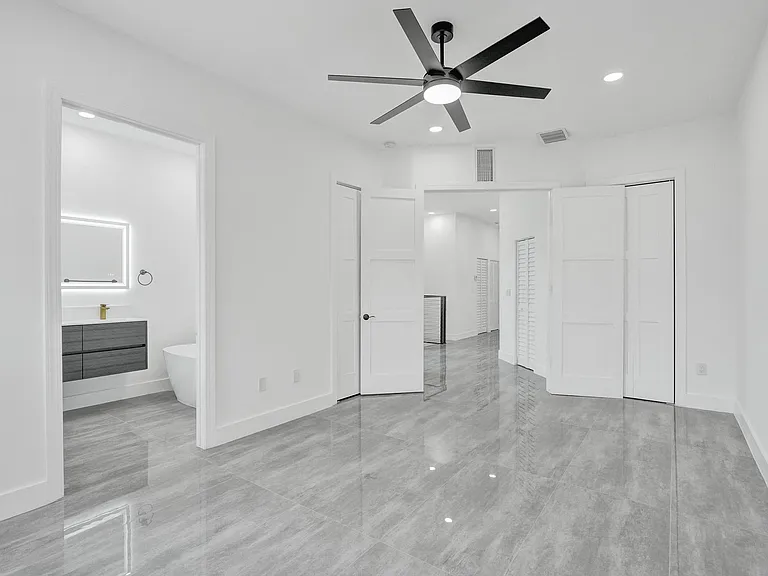 1215 W Las Olas Blvd #1215 — Photo 13