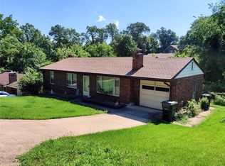 3846 Waco Dr, Saint Louis, MO 63121