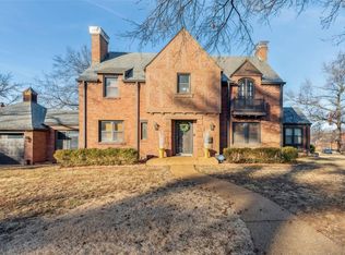 4215 Roland Blvd, Saint Louis, MO 63121