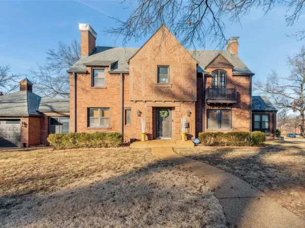 4215 Roland Blvd, Saint Louis, MO 63121