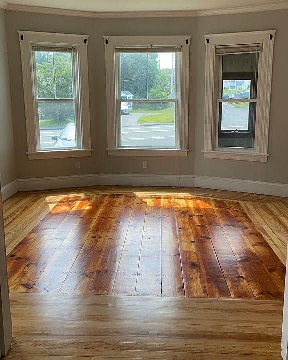 1st image of 247 Hilldale Ave #1