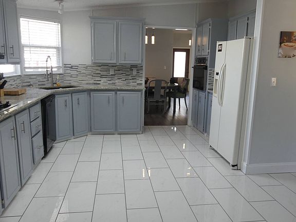 4th image of 9918 Cypress Lakes Dr #297