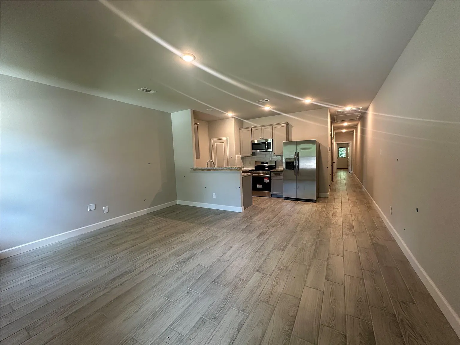 3 bed, 1153 sqft, $1,700 — Photo 3