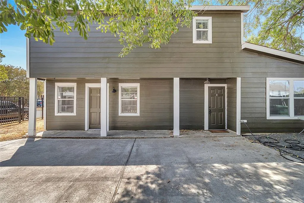 4809 McEwen Street A - 1 — Photo 1