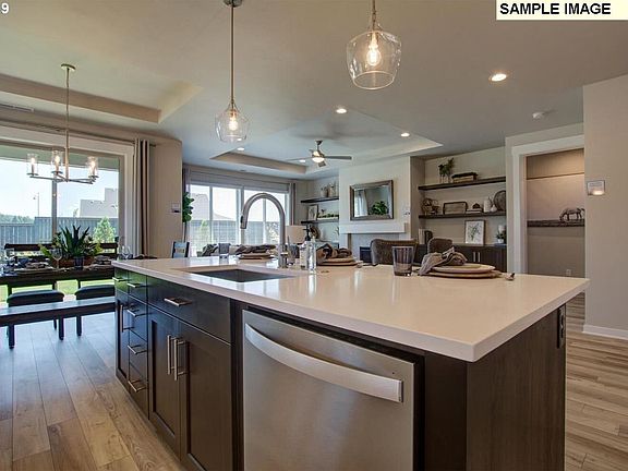3rd image of 5562 SE 80th Ave