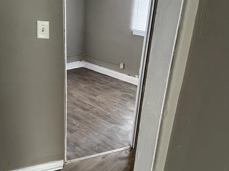 917 W 35th Ave #2 — Photo 10