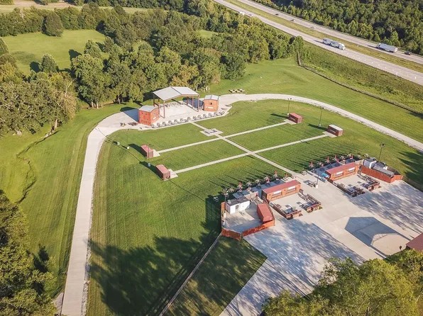 8241 Malachi Ln, Arrington, TN 37014