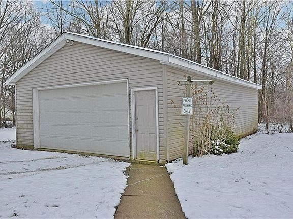 2nd image of 3843 Brandomyne Ave