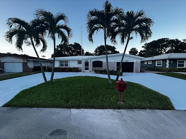 4540 NW 12th Dr — Photo 40