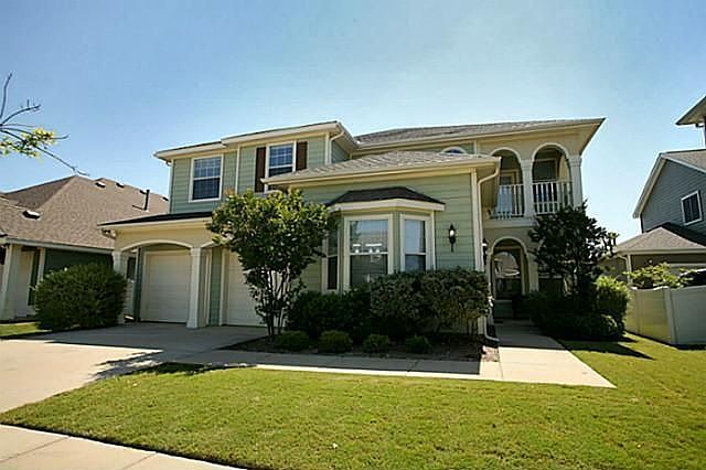 1st image of 913 Cotton Exchange Dr