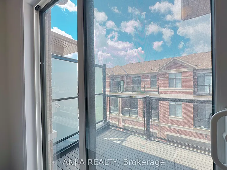 10 Tay Ln — Photo 15